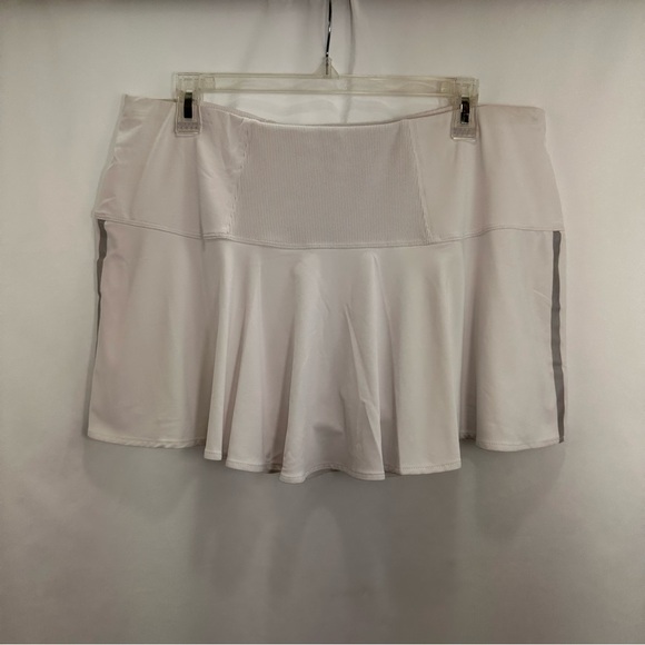 NWT Lucky in Love White Athletic Skirt / Scort XL - Picture 2 of 8